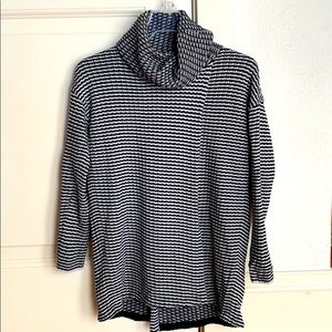 Cabi Fergie sweater XXS